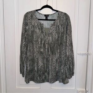 ✨erika multicolor embellished long sleeve top✨